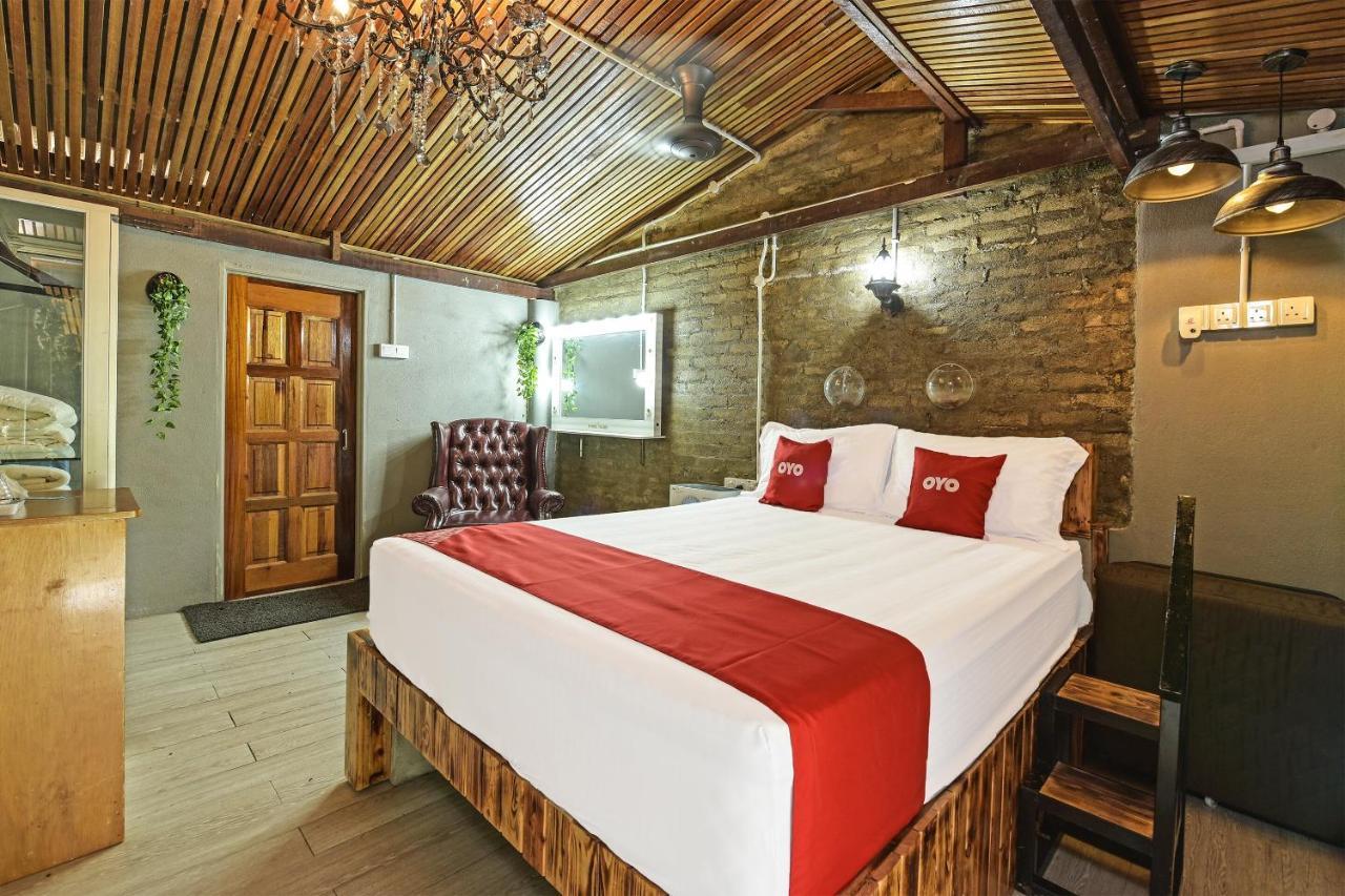 Oyo 90636 Teratak Zakiah Chalet Jerantut Exteriér fotografie
