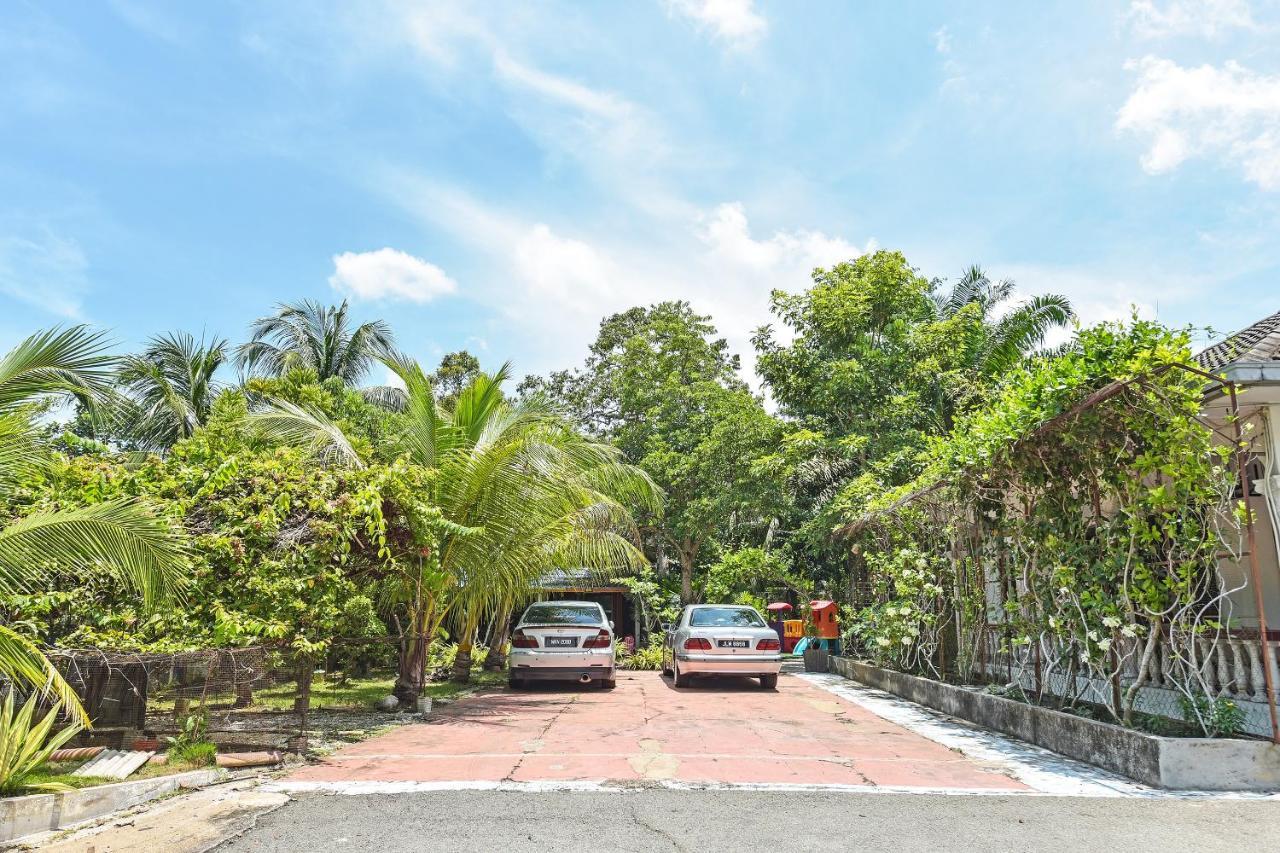 Oyo 90636 Teratak Zakiah Chalet Jerantut Exteriér fotografie