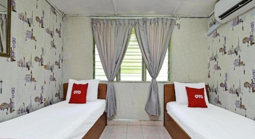Oyo 90636 Teratak Zakiah Chalet Jerantut Exteriér fotografie