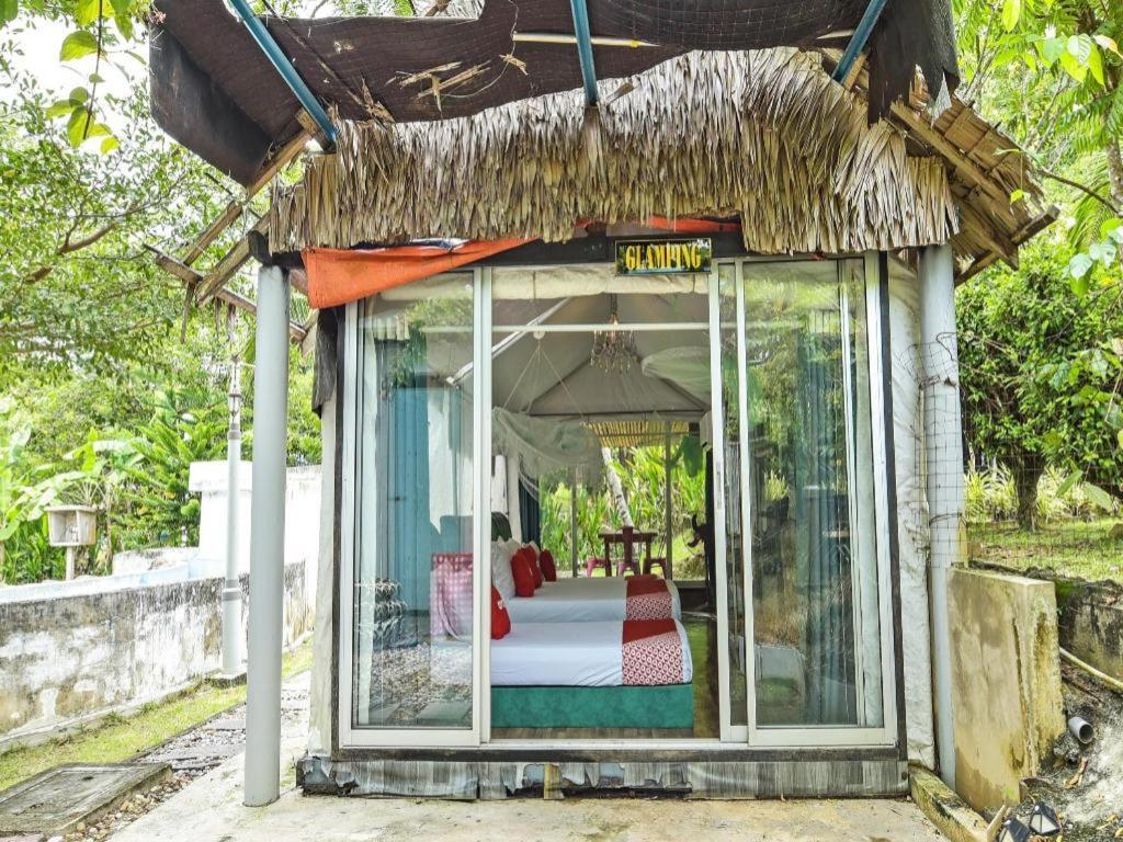 Oyo 90636 Teratak Zakiah Chalet Jerantut Exteriér fotografie